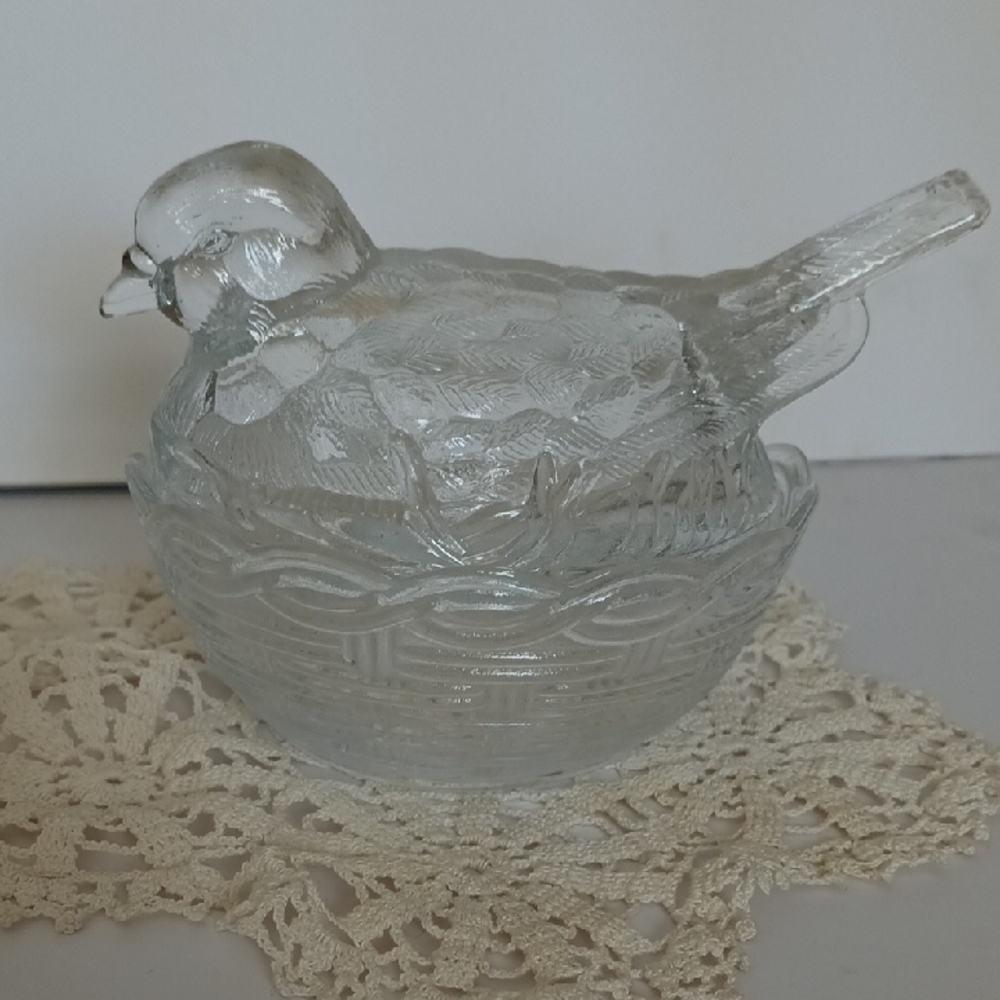 Vintage Clear Glass Bird On Nest Decor Please READ Nest Is Chipped